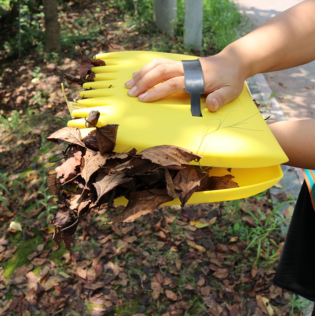 1 Pair Heavy-Duty Leaf Scoop & Rake Set - Lightweight Collapsible Garden Tools with Ergonomic Handle, Durable Plastic Lawn & Yard Rake for Leaf Blower-like Performance, Portable for Road Trip, Park, Driveway Cleanup (Ideal Mother’s Day Gift), Leaf Collector, Leaf Collector Grabber, Garden Rake With Handle, Rake Garden With Handle, Grass Collector, Garden Cleaning Tools, Pick Up Leaves, Leave Scoop Hand Rake, Hand Tools, Leaves Picker, Tools And Equipment, Hand Leaf Scoops,